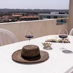 Bella Vista - By Smarthomes Апартаменты Сан-Мартинью-ду-Порту